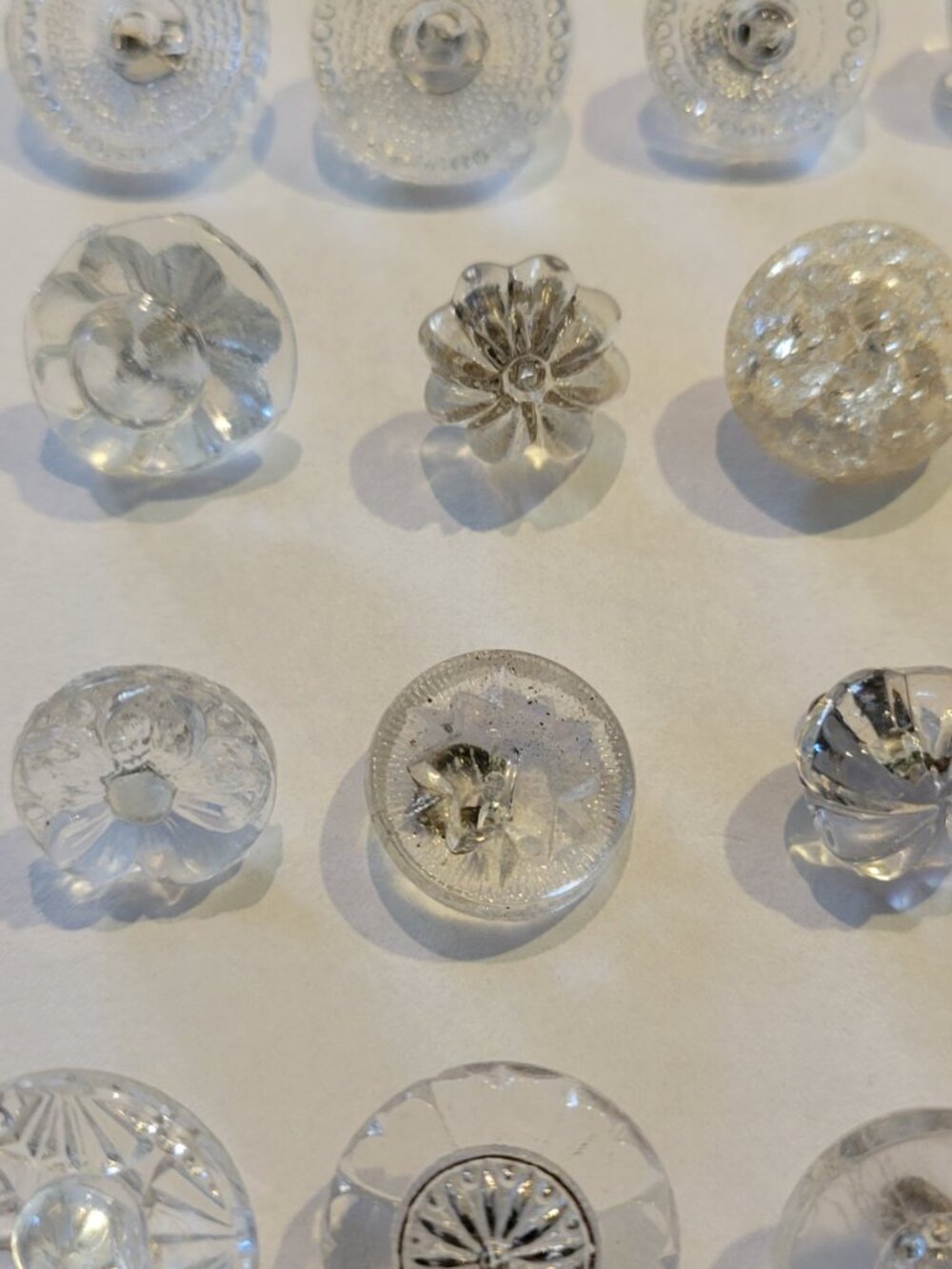 Lot of Clear Glass Shanked Vintage Buttons - Picture 2 of 16